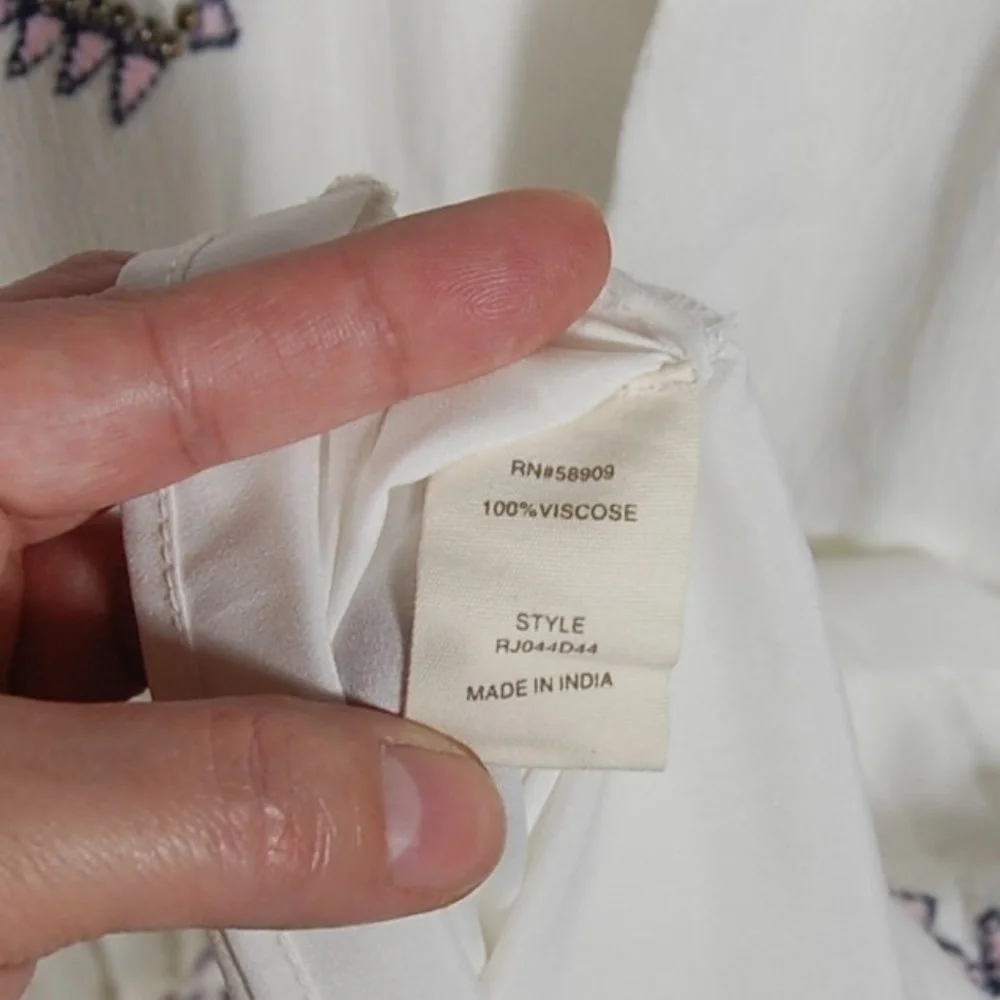 Chelsea & Violet Romper Size Small Embroidered White RJ044D44 - Picture 6 of 8